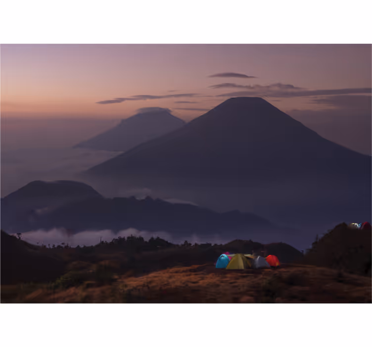 Kitchen roller blind hikers in the cloudy mountains - TenStickers