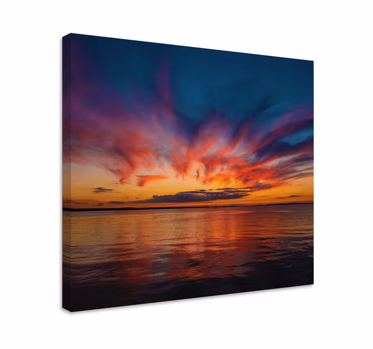 Majestic sunset reflections landscape canvas - TenStickers
