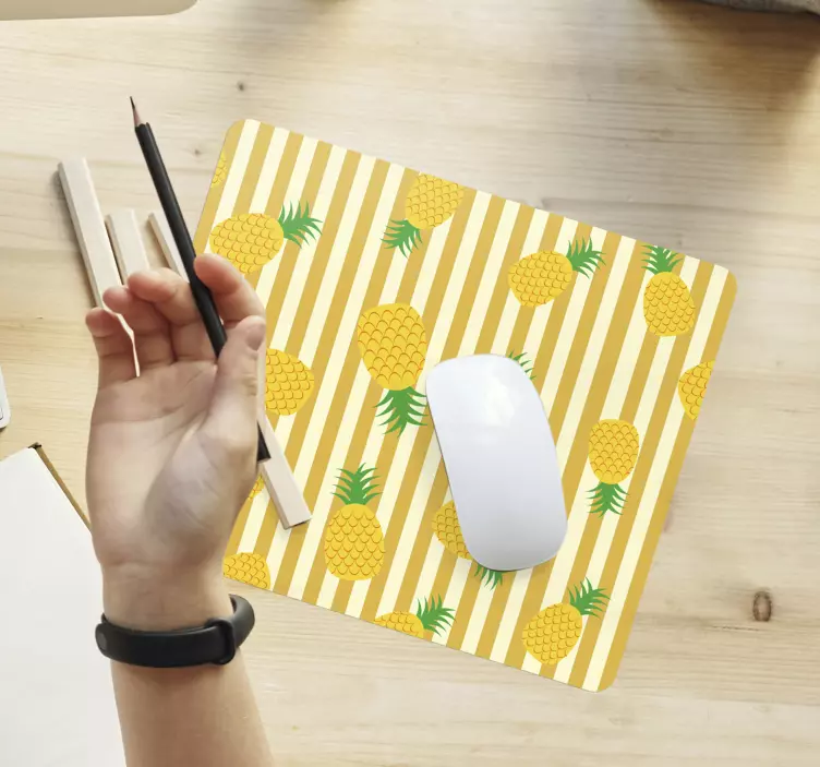Pineapple pattern mouse pad - TenStickers