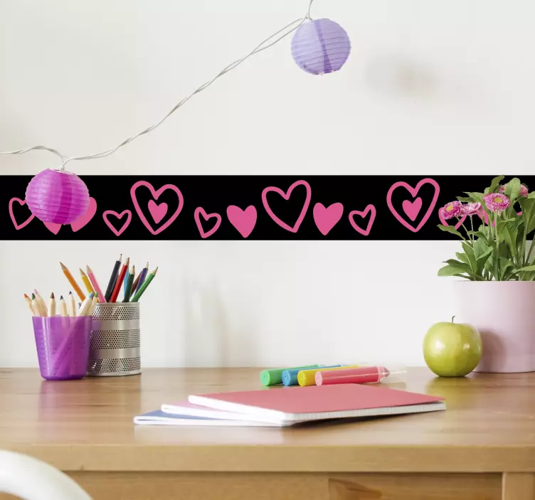 Border of hearts wall border sticker - TenStickers
