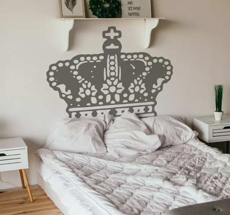 Crown Wall Sticker - TenStickers