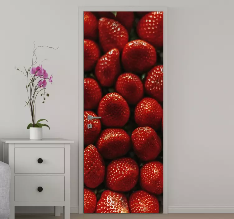 Door sticker strawberry pattern design - TenStickers