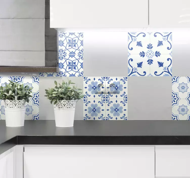 Vintage blue flower tile sticker - TenStickers