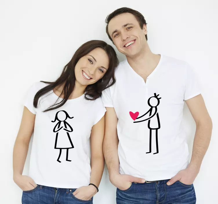 Giving love Couple t shirts - TenStickers