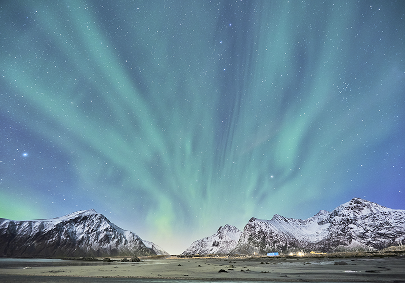 Aurora light in mountains  bedroom rug - TenStickers